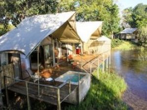 ©Zambezi Sands River camp, Simbabwe; Kalahari – Afrika Spezial Safaris, Dresden
