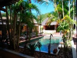 ©Amadeus Garden, Simbabwe; Kalahari – Afrika Spezial Safaris, Dresden