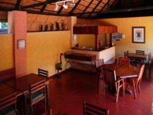 ©Amadeus Garden, Simbabwe; Kalahari – Afrika Spezial Safaris, Dresden